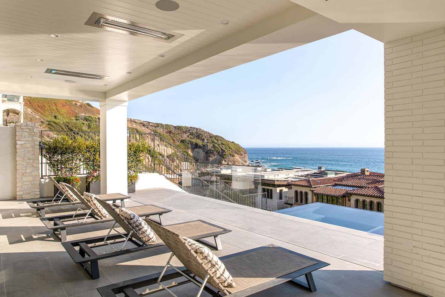 coastal contemporary covered patio 